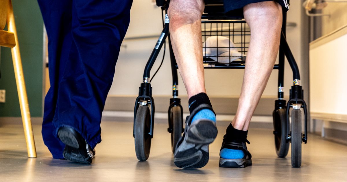 Lähihoitajat näreissään – Liiton puheenjohtaja: ulkomailta palkatut paremmassa turvassa potkuilta