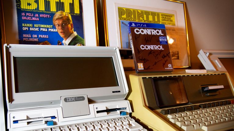 IBM PC Convertible -retrotietokone.