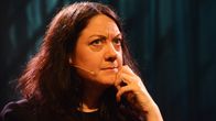 Kirjailija Helen Macdonald
