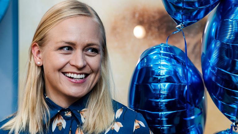 Elina Valtonen Kokoomuksen vaalivalvojaisissa Bottalla 23. tammikuuta.