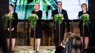 Essayah, Purra, Orpo och Henriksson i svar klädsel vid regeringspresentation
