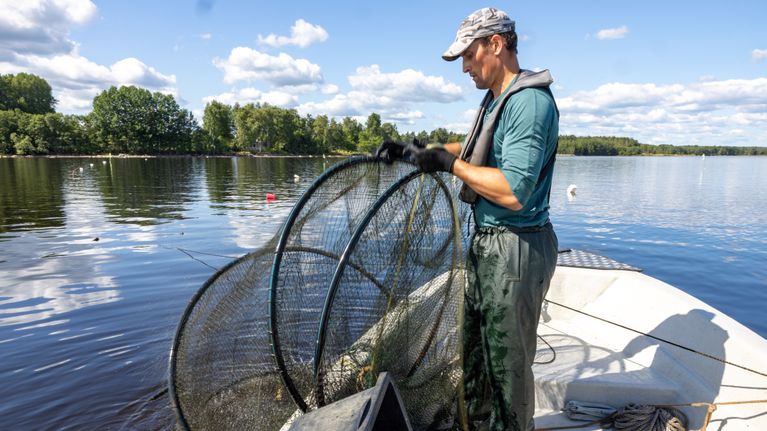 Lappajärveläinen rysäkalastaja Sampo Savola.