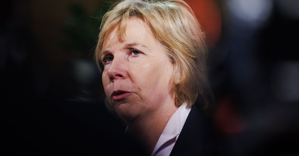 Purra threatened to topple government over Junnila resignation, Henriksson book reveals