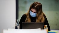 Kulosaaren yhteiskoulun abit tekivät preliminäärikoetta 19. helmikuuta.