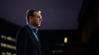 Jan Vapaavuori kuvattiin Ylen Pasilan toimispisteen sisäpihalla 25. marraskuuta 2020.