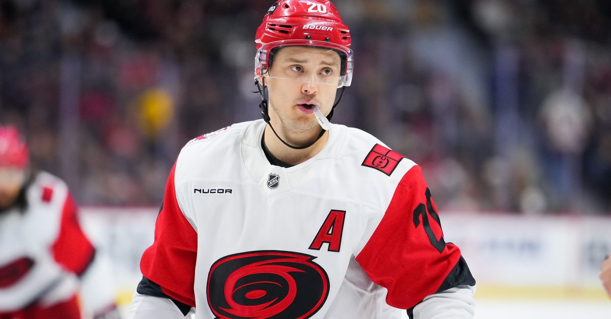 Suomen NHL-finalistien puhelimet kävivät kuumina, kun MM-kulta ratkesi – Sebastian Aholta iso kehut Konsta Heleniukselle