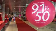 Ilmapallo Oulun teatteri 91 v. ja teatteritalo 50 v.