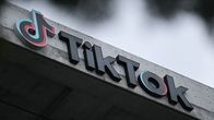 Tiktokin logo yhtiön toimistolla Kaliforniassa Yhdysvalloissa.