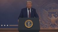 Donald Trump talar i Davos.