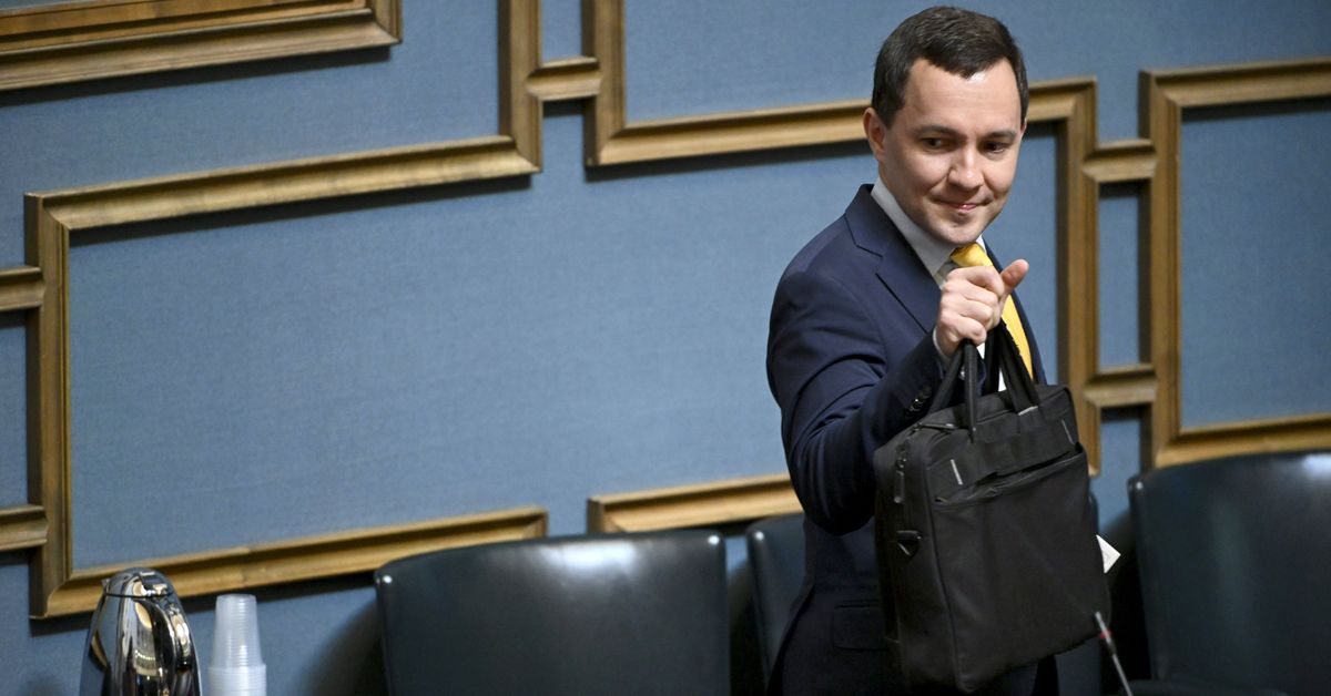 Rydman sai jäädä, mutta nämä ministerit eivät – katso, mistä syistä ...