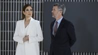 Tanskan kuningas Frederik X ja kuningatar Mary odottelevat vieraita isännöimälleen illaliselle.