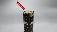 Neliskanttinen, pienikokoinen Foresail-1p-tiedesatelliitti.