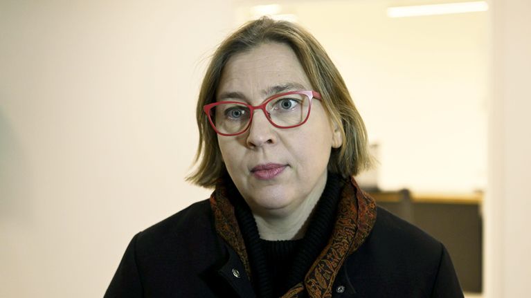 Tytti Yli-Viikari Helsingin hallinto-oikeudessa.