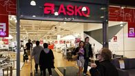 Askon myymälän sisäänkäynti kauppakeskuksessa.