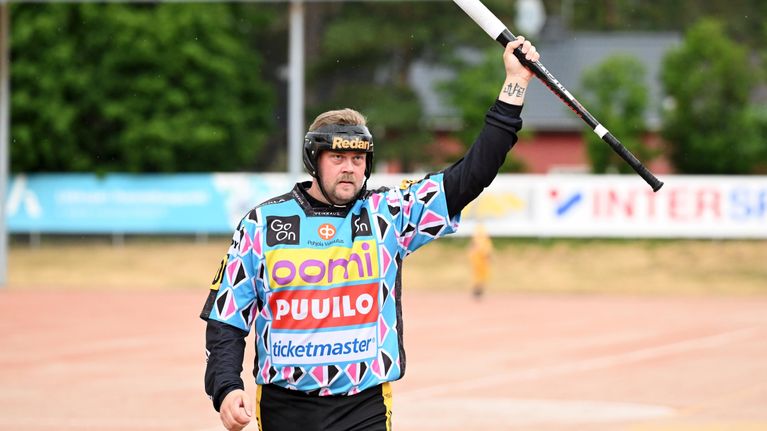 Tahkon lyöjäjokeri Juha Niemi heitti hyvästit pesäpalloväelle maanantaina 24.8. 2026. 