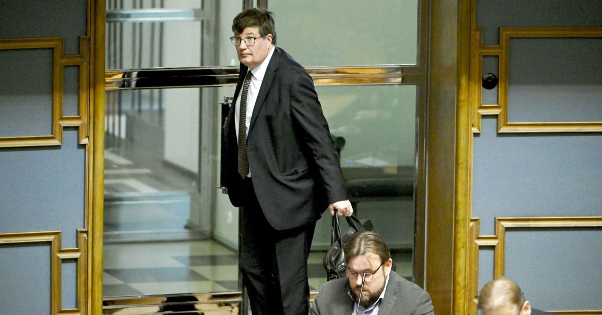Ministeri Satonen: Jatkan vaikuttamista kansanedustajana | Uutisia ...