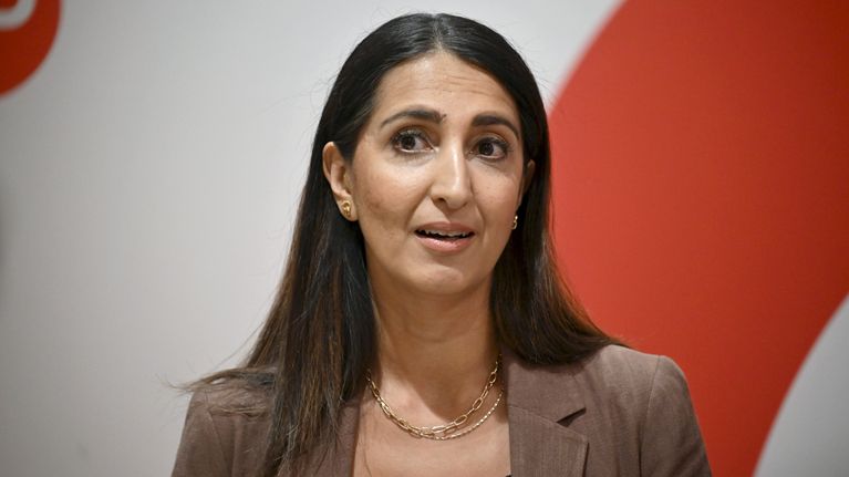 Kuvassa SDP:n 1. varapuheenjohtaja Nasima Razmyar.
