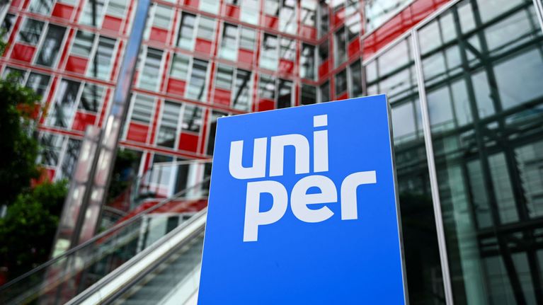 Skylt med texten uniper, namnet på energibolaget Fortums tyska dotterbolag.