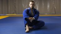Oikeustieteen tohtori, judoka Eelis Paukku harjoituksissa Kuopiossa 14. maaliskuuta 2023.