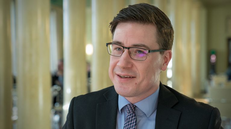 Potrettikuvassa, Pekka Aittakumpu, kansanedustaja, keskusta