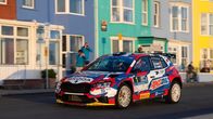 Teemu Suninen vauhdissa Walesin EM-rallissa.