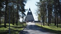 Kuvassa on Pielisensuun kirkko. 