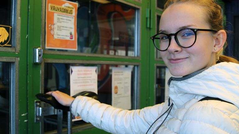 Pihla Koskela avaa Sorin Sirkuksen oven