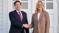 Marco Rubio ja Thorgerdur Katrin Gunnarsdottir kättelemässä.