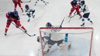 Tjeckiska spelare vid Anni Keisalas mål.