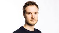 Yle Uutisten rikos- ja oikeustoimittaja Jesse Mäntysalo.