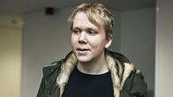 Vastaamon tietomurrosta syytetty Aleksanteri Kivimäki saapui vapaalta Länsi-Uudenmaan käräjäoikeuteen Espoossa 7. helmikuuta 2024. 