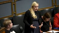 Sisäministeri Maria Ohisalo vastausvuorossa eduskunnan täysistunnossa.
