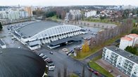 Hakametsän jäähallin aluetta ilmasta.