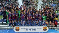 Barcelona lyfter bucklan.