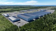Rosatomin käyttöön rakennettuja varastohalleja, jotka puretaan tarpeettomina. Kuvat otettu 2.7.2024.