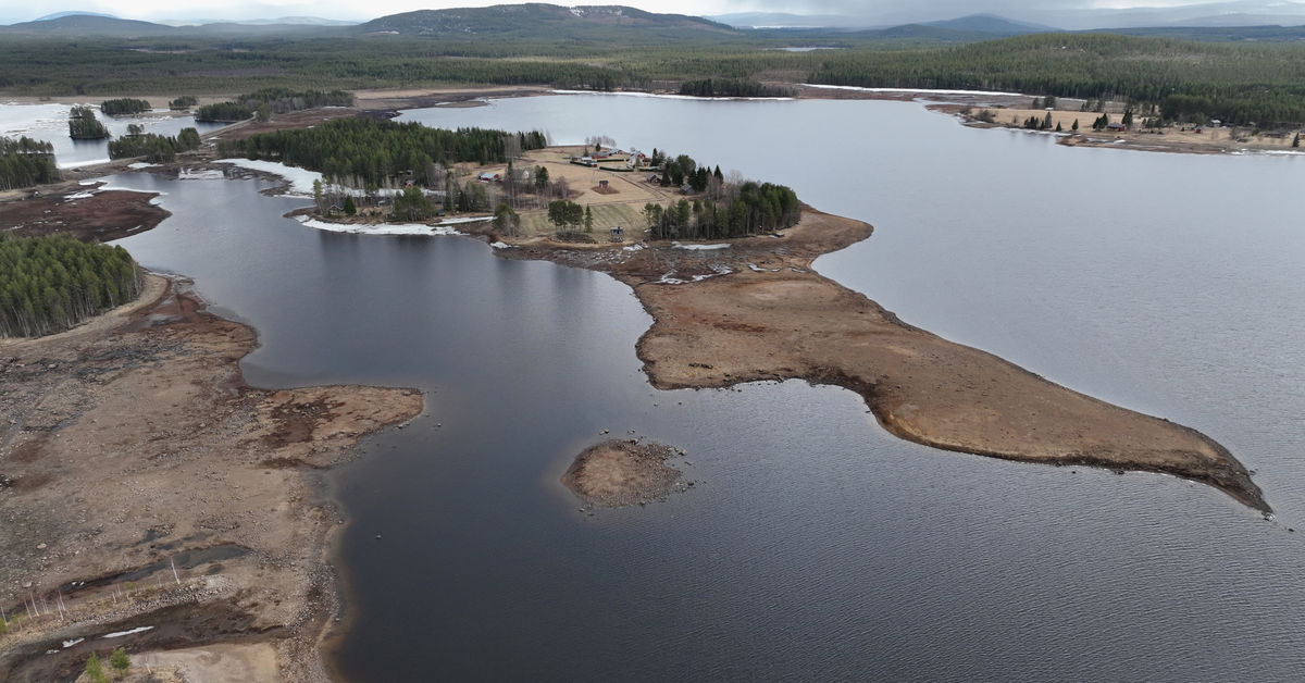 Sirkka Berg on ihmetellyt kuivaa kotirantaa – Kemijärven jäät lähtivät aikaisin ja näky on karu