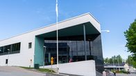 Nokian keskustaa, kirjasto.