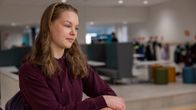 Kahdeksasluokkalainen Piitu Tormilainen Ylikylän peruskoulussa Rovaniemellä.