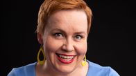Kirjailija Anu Kolmonen.