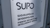 Supon kyltti ovessa.