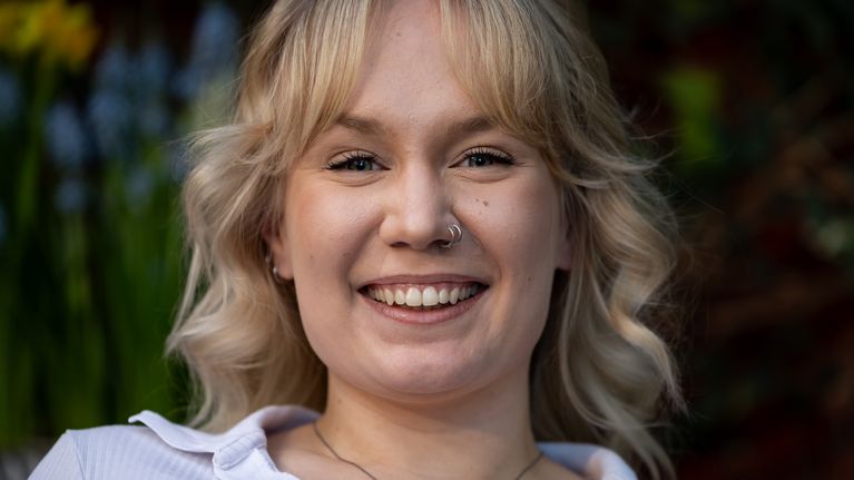 Tutkija poistaisi ”päättömät seilaajat” deitti­sovelluksista – ”He vain ...