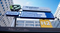 Uudenmaan TE-toimiston Pasilan toimipaikan nimikyltit.
