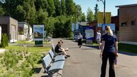 Oulun asuntomessut 2025 mediapäivä. Kutsuvieraita ja media edustajia tutustumassa asuntomessuihin.