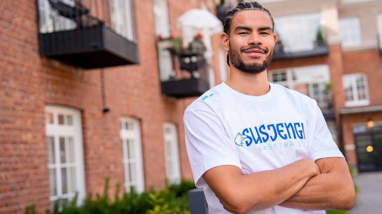 Olivier Nkamhoua koripallon EM-kisoissa 2025 Tampereella.