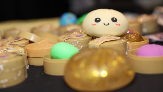 Squishy-dumplings-leluja laatikoissaan.