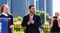 Abdul El-Sayed vaalitilausuudessa Detroitissa.
