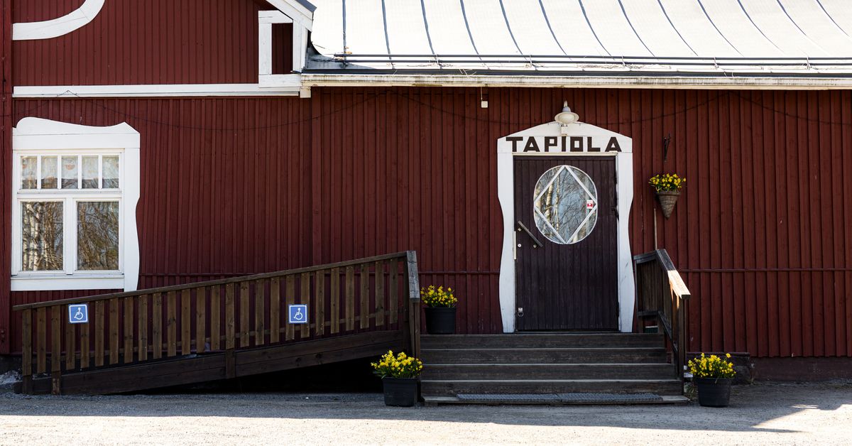 Uusnatsiverkoston tapahtuma Jyväskylässä muutti käytäntöjä – nuorisoseurat tiukentavat tilavuokrausta