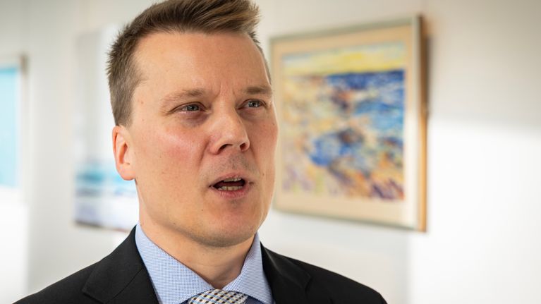 Jussi Mikkonen, analyytikko, OP.