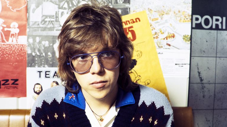 Mikko Alatalo Iltatähden juontajana 1975. 