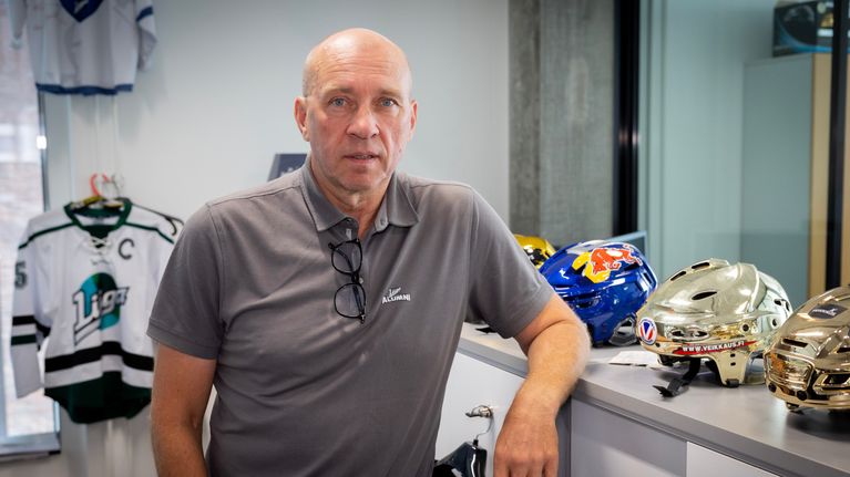 Kai Nurminen, jääkiekkoilija, urheilumanageroinnin opiskelija.